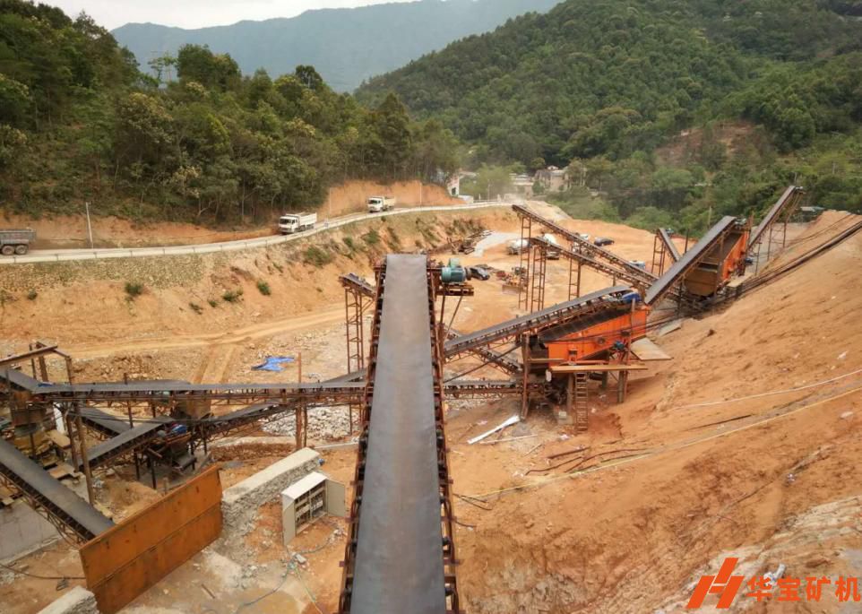 廣東梅州豐順縣揭?guī)X石場時(shí)產(chǎn)300噸 廣東梅州豐順縣揭?guī)X石場時(shí)產(chǎn)300噸