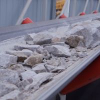 以“建養殖場平整場地”為名！非法開采石料